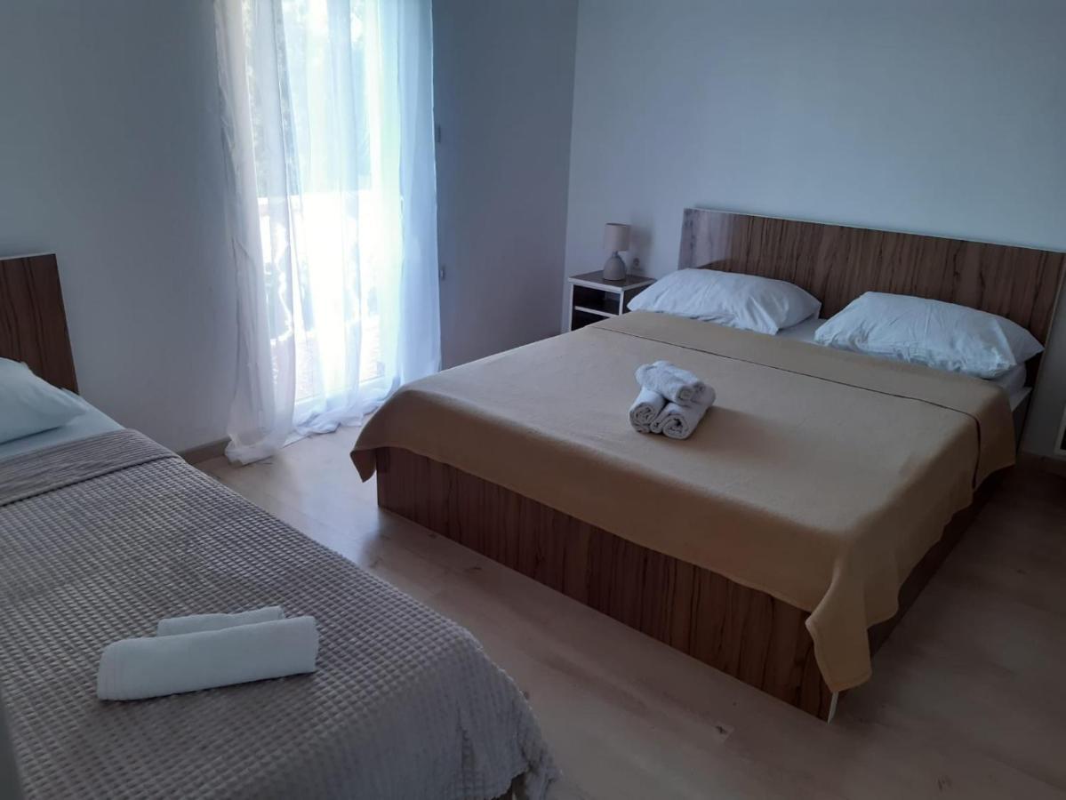Apartment Luka ビビニェ エクステリア 写真