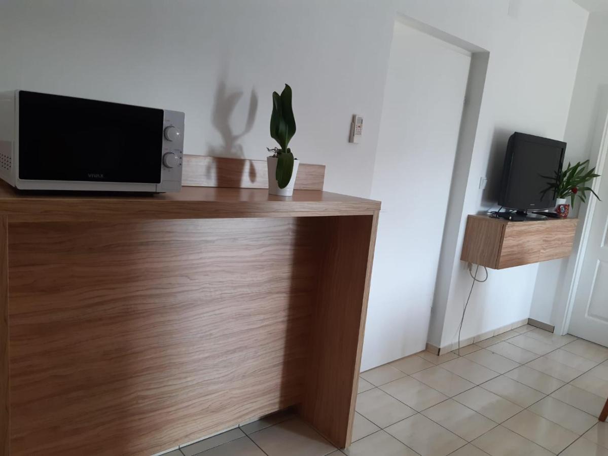 Apartment Luka ビビニェ エクステリア 写真